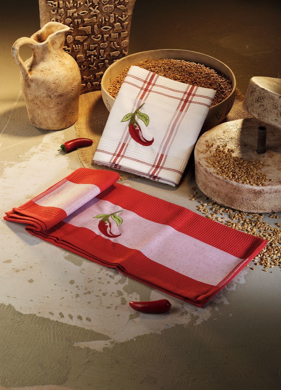 Luvilavant Biber  Nakışlı Ekose Kırmızı Beyaz Renkli Mutfak Bezi 2 Adet