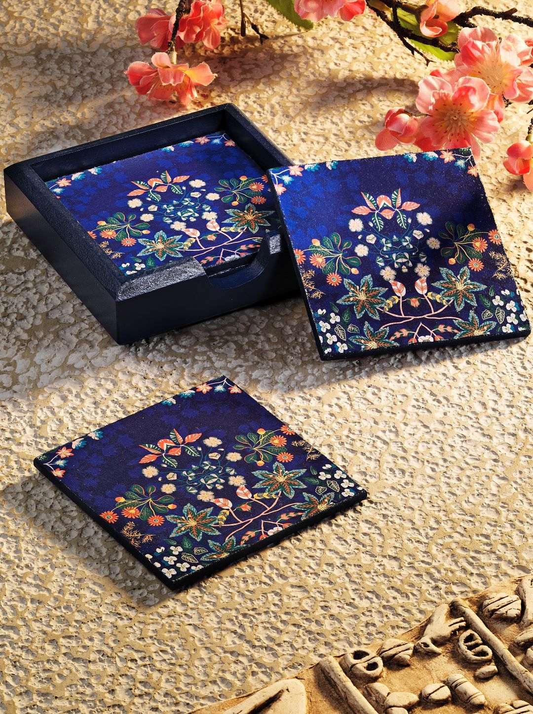 Luvilavant Dioscorides Şifalı Bitkiler Desenli Mavi Renkli Ahşap Kare Bardak Altlığı 6 Adet